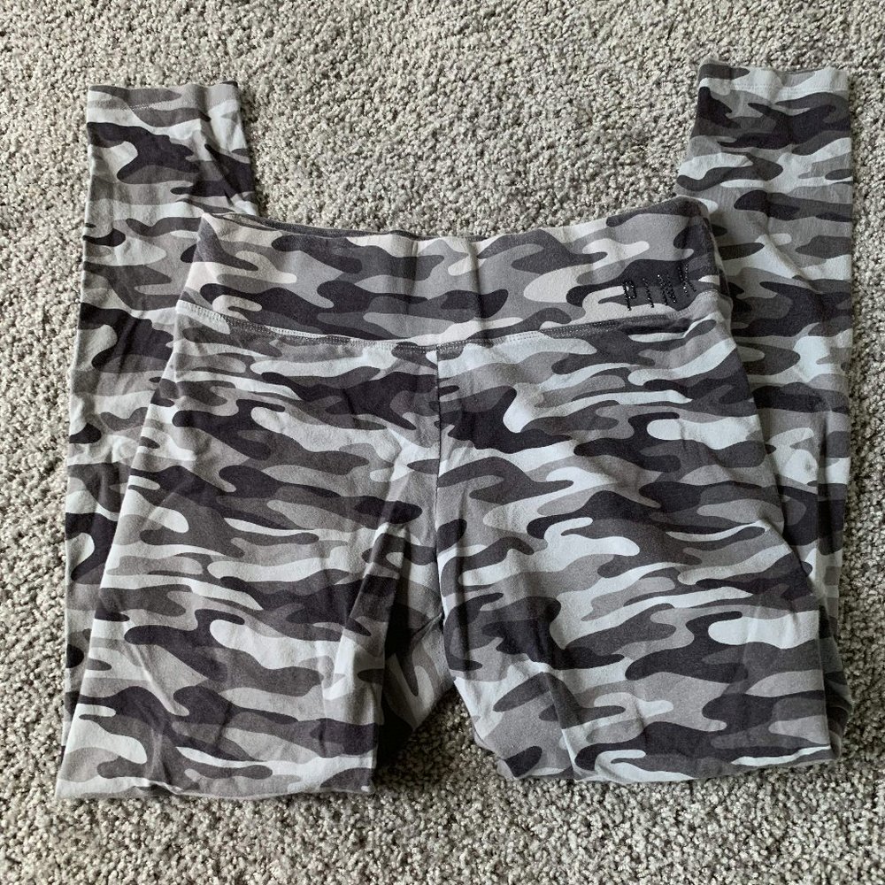 Victoria's Secret Pink - Camo Leggings